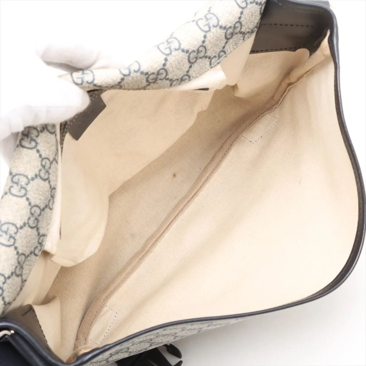 Gucci GG Supreme Leather Shoulder Bag Crossbody Messenger Navy — view 6