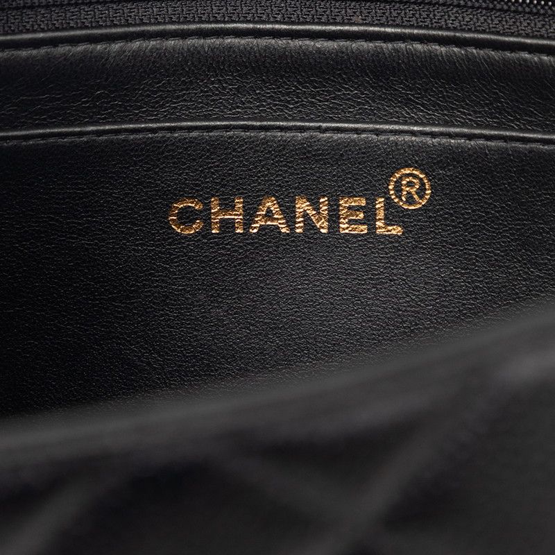 Chanel CC Logo Quilted 25 Diana Chain Shoulder Bag Black Caviar Leather — view 5