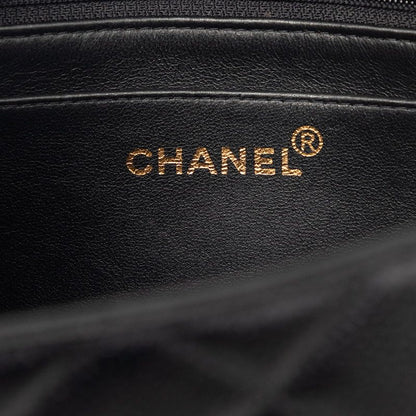 Chanel CC Logo Quilted 25 Diana Chain Shoulder Bag Black Caviar Leather — view 5