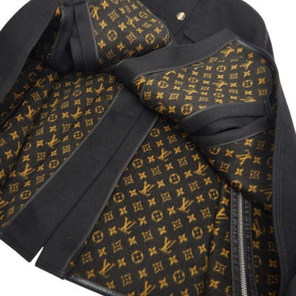 Louis Vuitton Monogram Poncho Cape Coat 40 Black Wool Silk Rayon Cupro — view 4