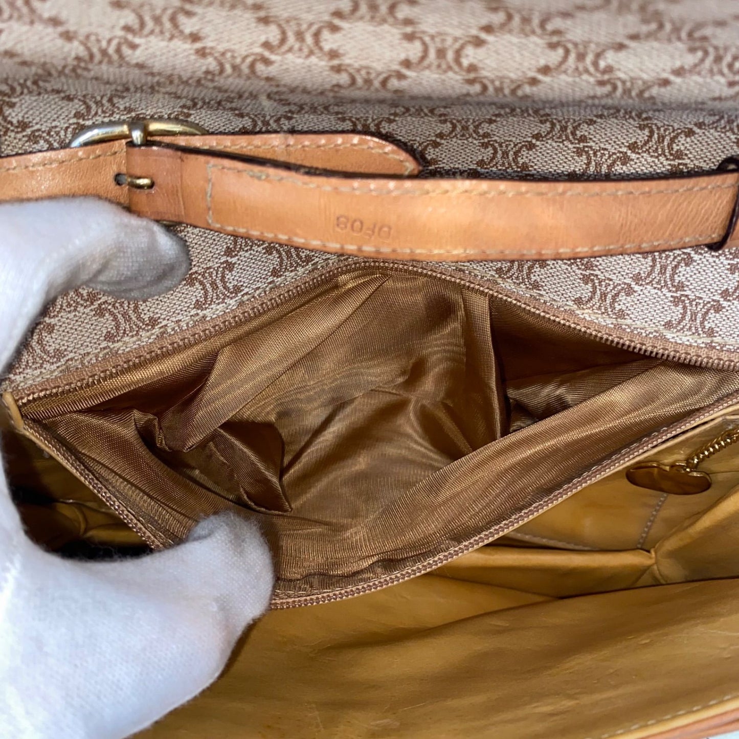 Celine Shoulder Bag Pochette White Macadam Travel — view 9