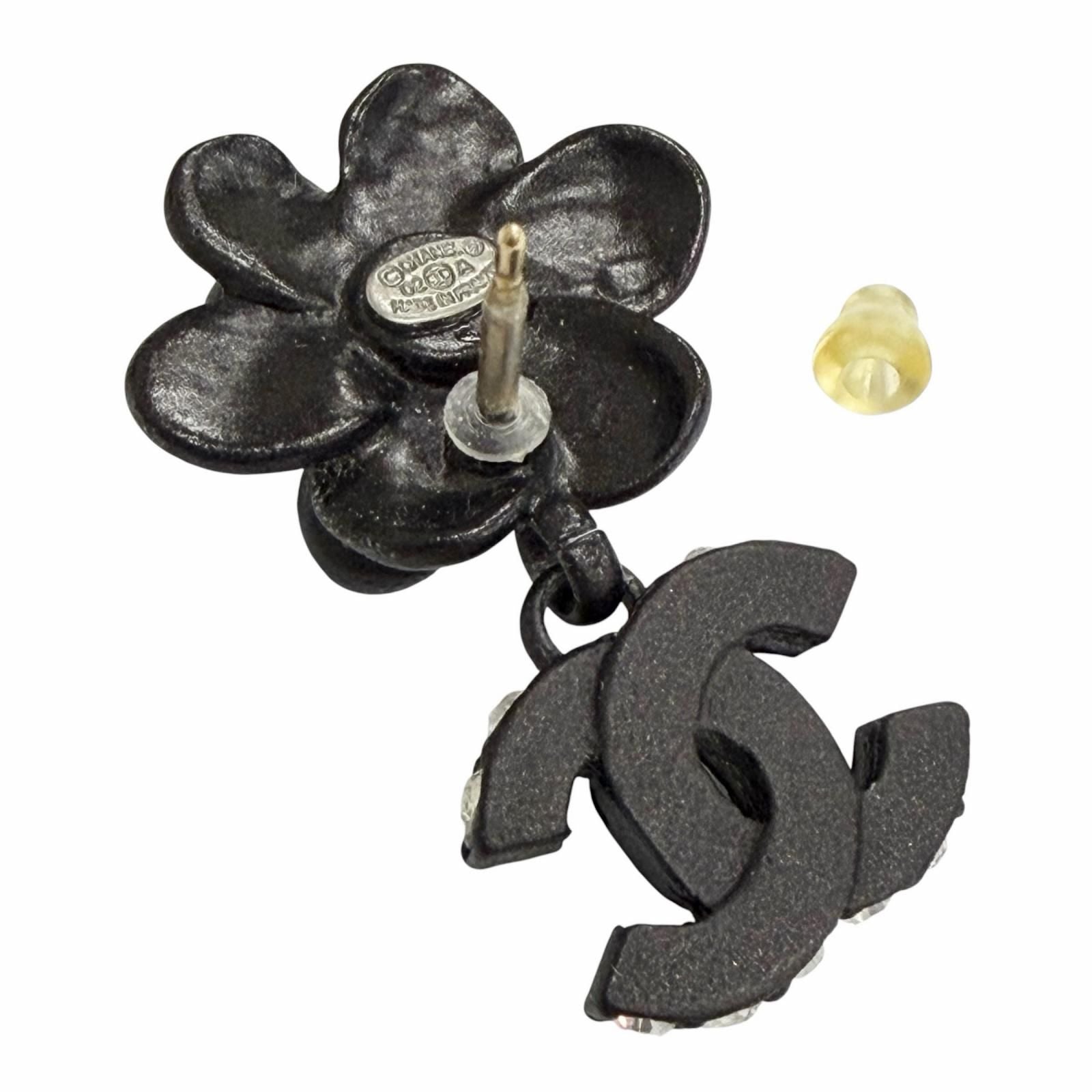 Chanel Vintage Camellia CC Logo Rhinestone Earrings for Both Ears Black — view 5