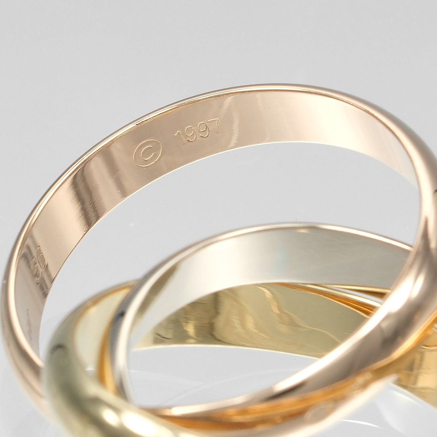 Cartier Trinity mm Band Ring — view 5