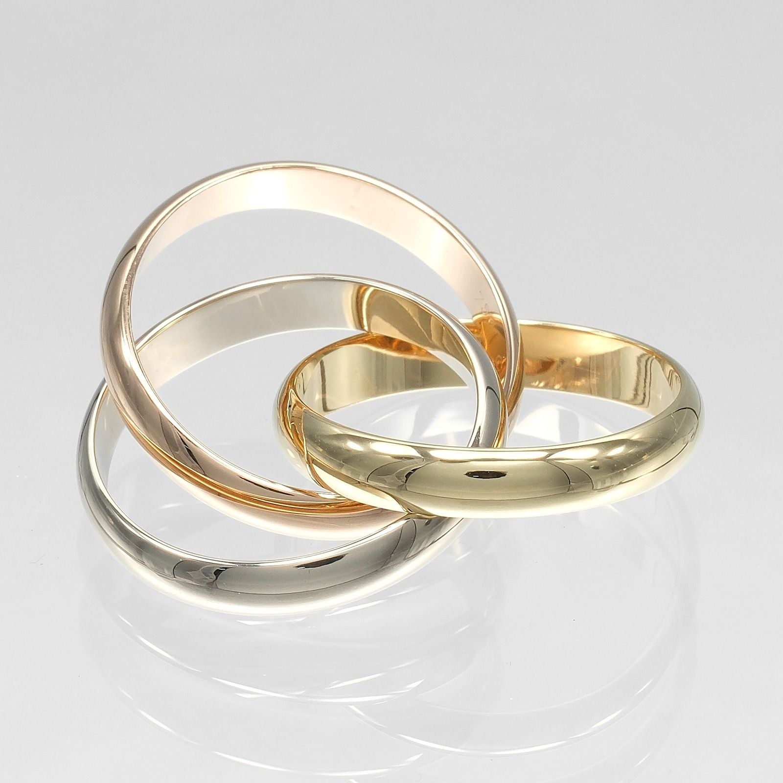 Cartier Trinity mm Band Ring — view 6