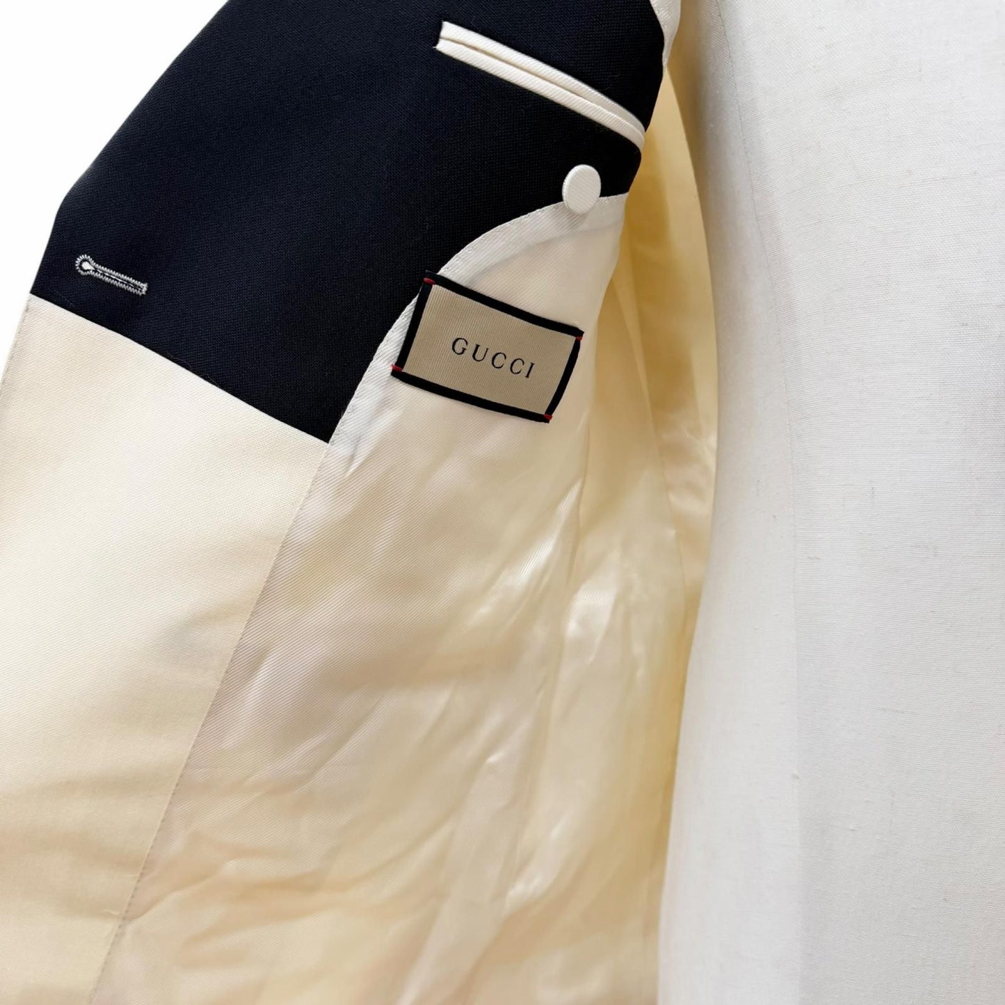 Gucci Mohair Bicolor Double Breasted jacket Ivory Black 46 Hanga — view 5