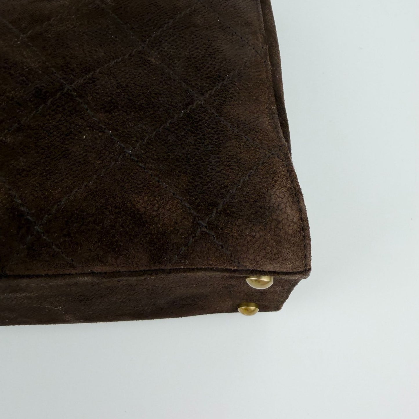Chanel CC Logo Quilted Shoulder Bag Brown Suede Vintage — view 8