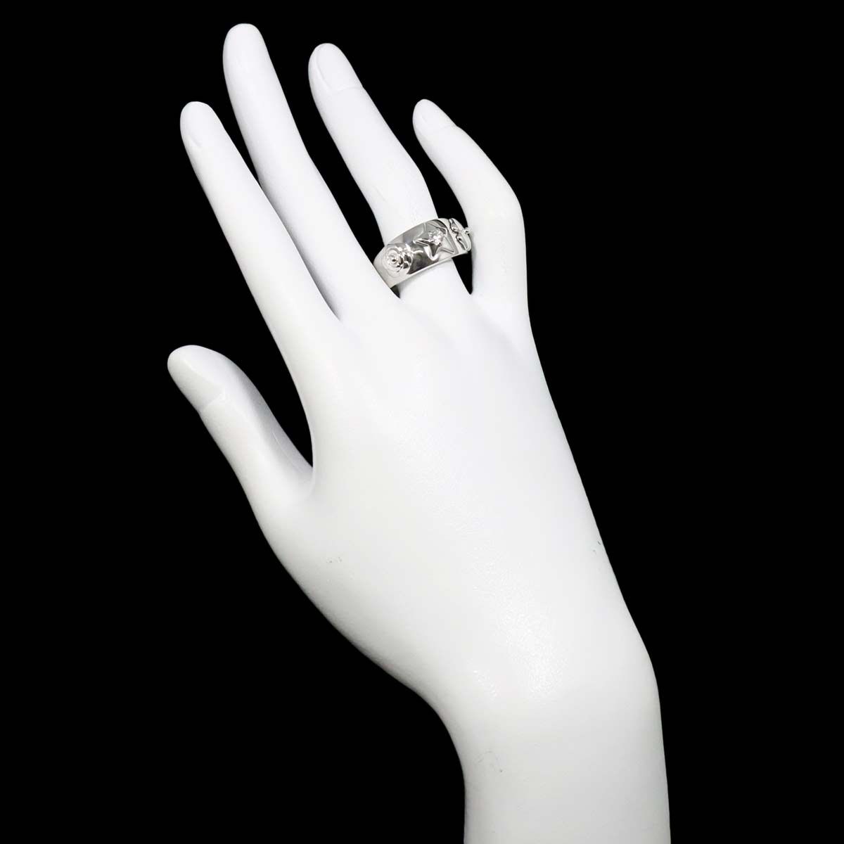 Chanel Three Symbols Ring Diamond 18k WG White Gold 750 — view 8