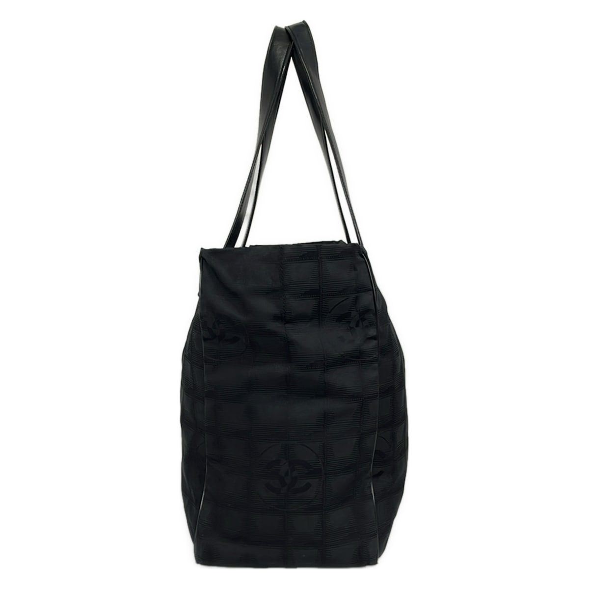 Chanel Tote New Travel Line MM Black Leather — view 2