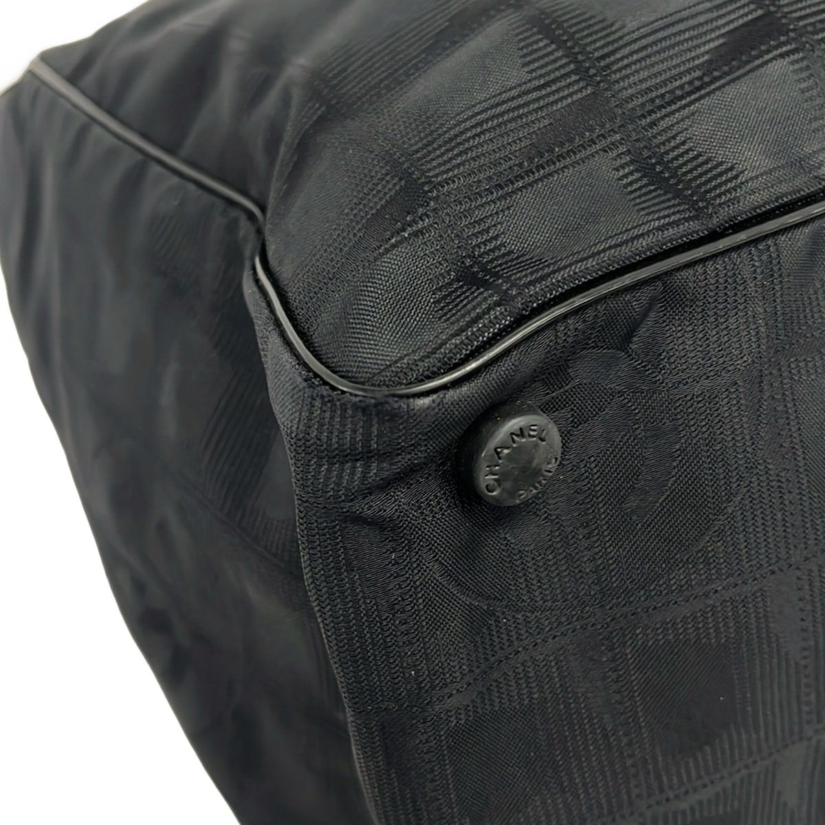 Chanel Tote New Travel Line MM Black Leather — view 6