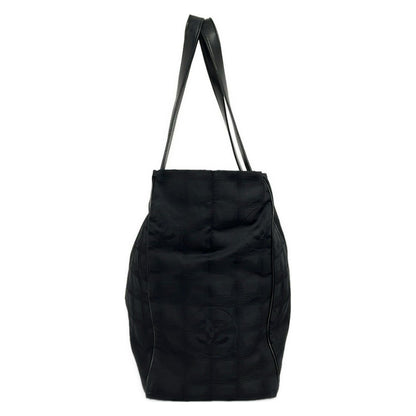 Chanel Tote New Travel Line MM Black Leather — view 4