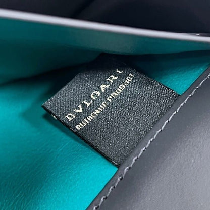 Bvlgari Bifold Wallet Silver Lame Leather MD — view 8