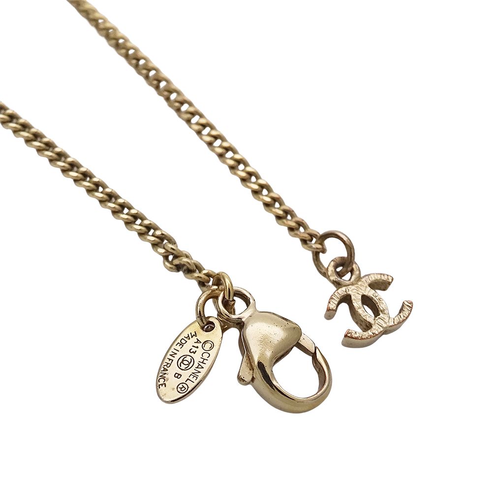 Chanel Necklace Faux Pearl Gold Black Paint CC Logo — view 4