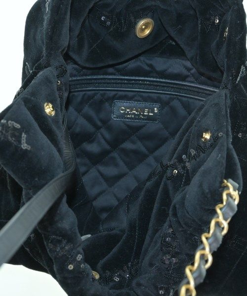Chanel Shoulder Bag Black — view 4
