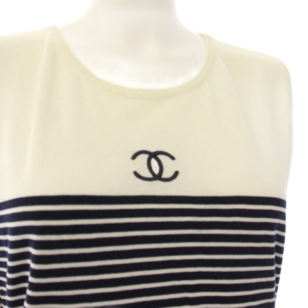 Chanel Sleeveless Knit Top CC Logo Border 42 White Sweater — view 4