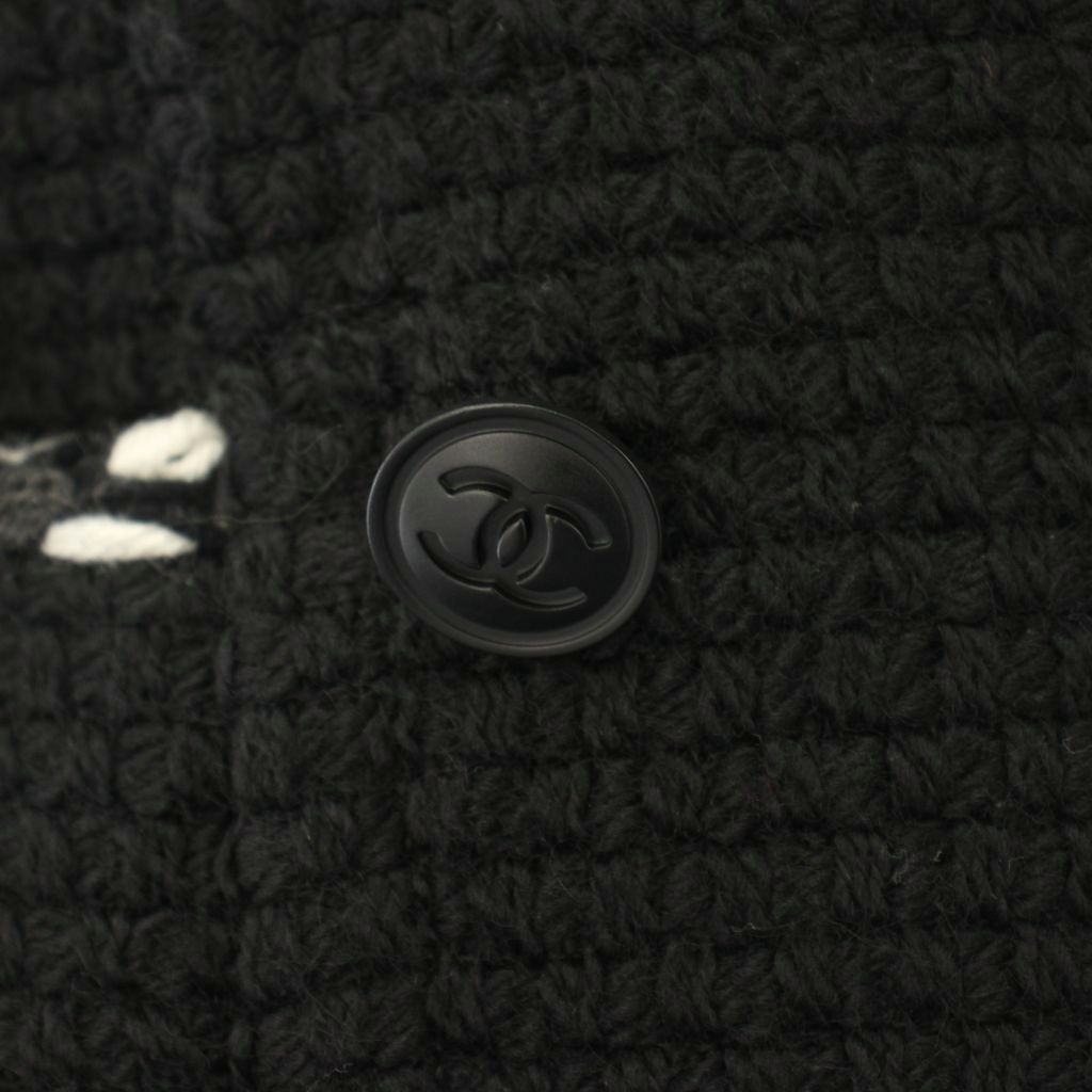 Chanel Tweed Knit Peacoat Coco Button CC Logo 36 Black Coat — view 5