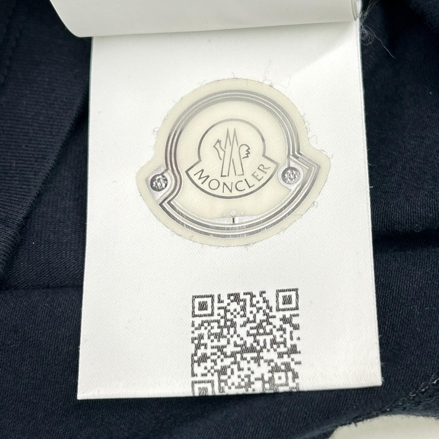 Moncler Mon Cles Navy Red Logo Line T-Shirt — view 5