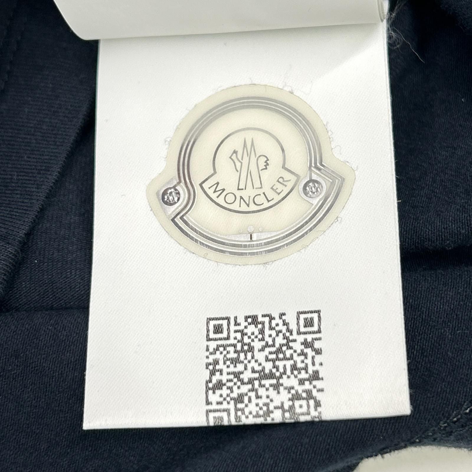 Moncler Mon Cles Navy Red Logo Line T-Shirt — view 5