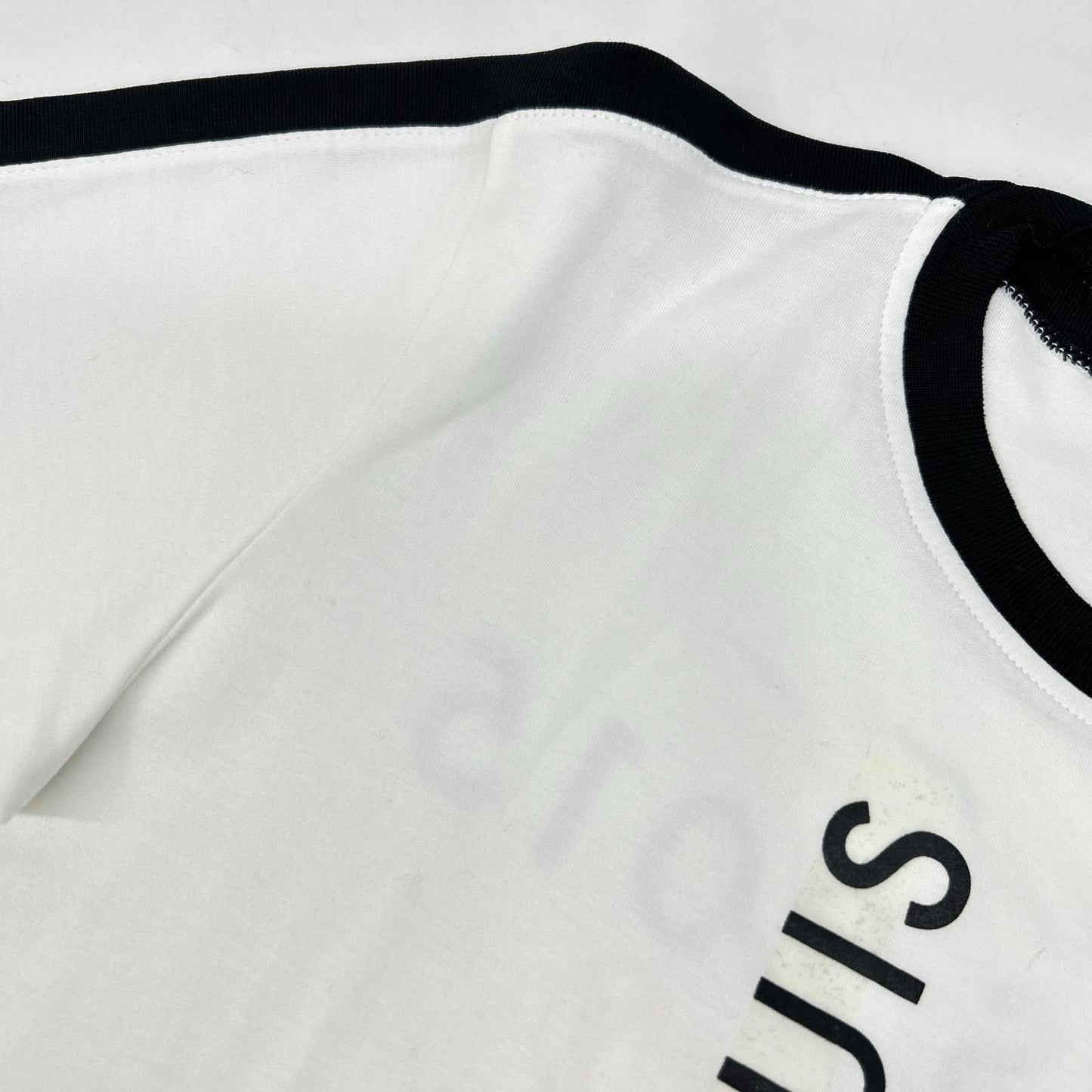 Louis Vuitton LV Logo T-Shirt XS — view 8