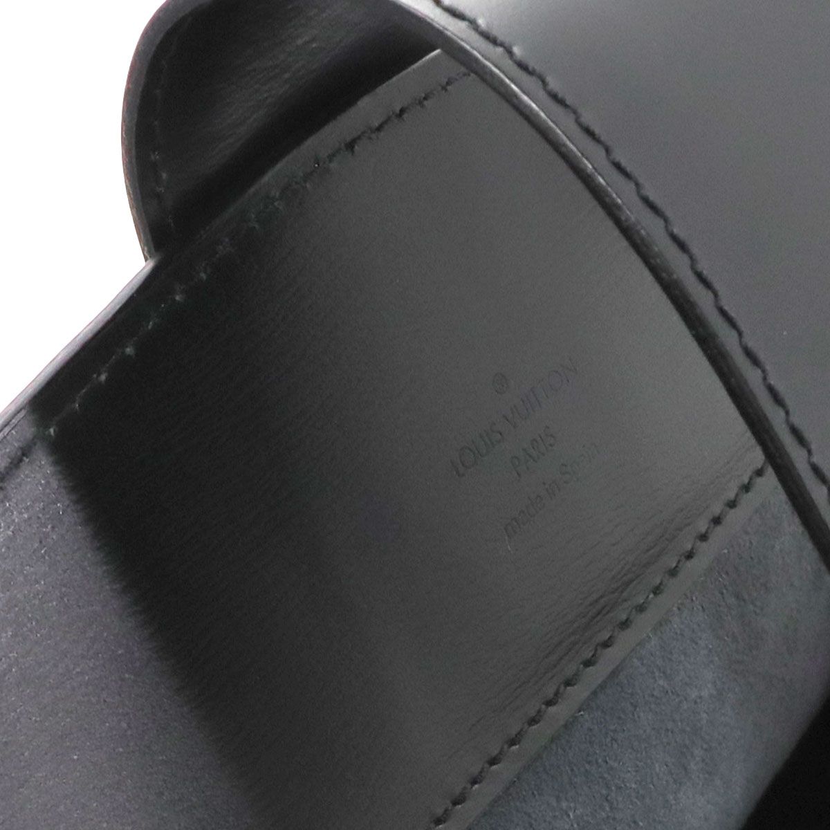 Louis Vuitton Epi Cluny Shoulder Bag Leather Noir Gold — view 7