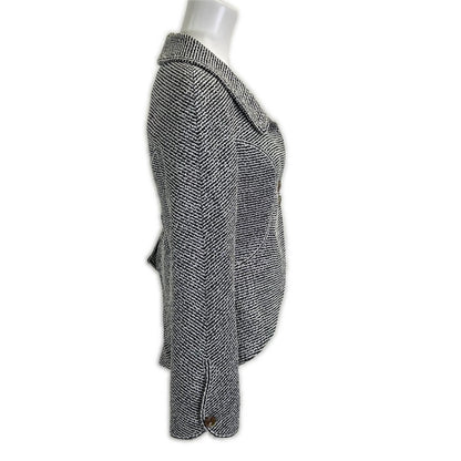 Chanel CC Logo Clear Button Silver Lamette Tweed Short 34 Jacket — view 4