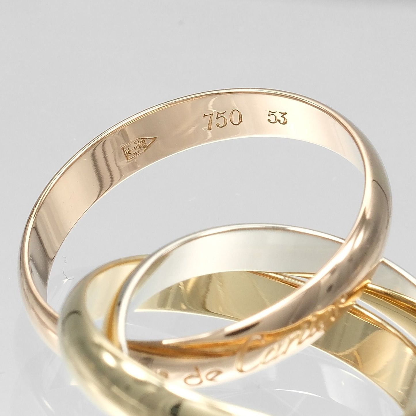 Cartier Trinity mm Band Ring — view 4
