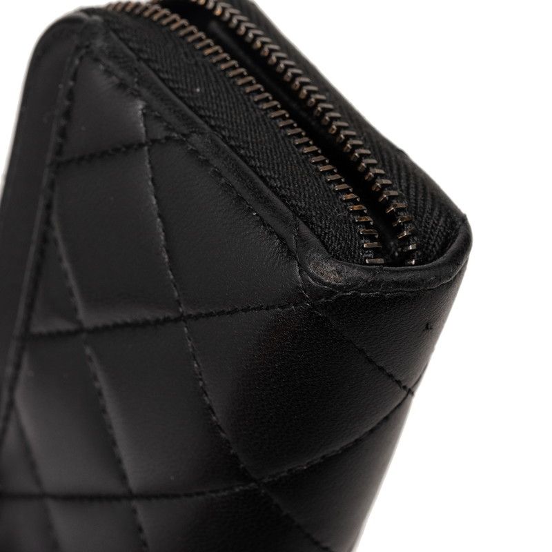 Chanel CC Logo Quilted Card Case Black Lambskin — view 5