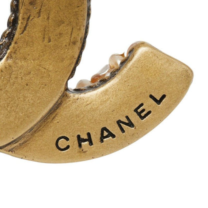 Chanel CC Logo Brooch 00 Gold Faux Pearl Plated — view 3