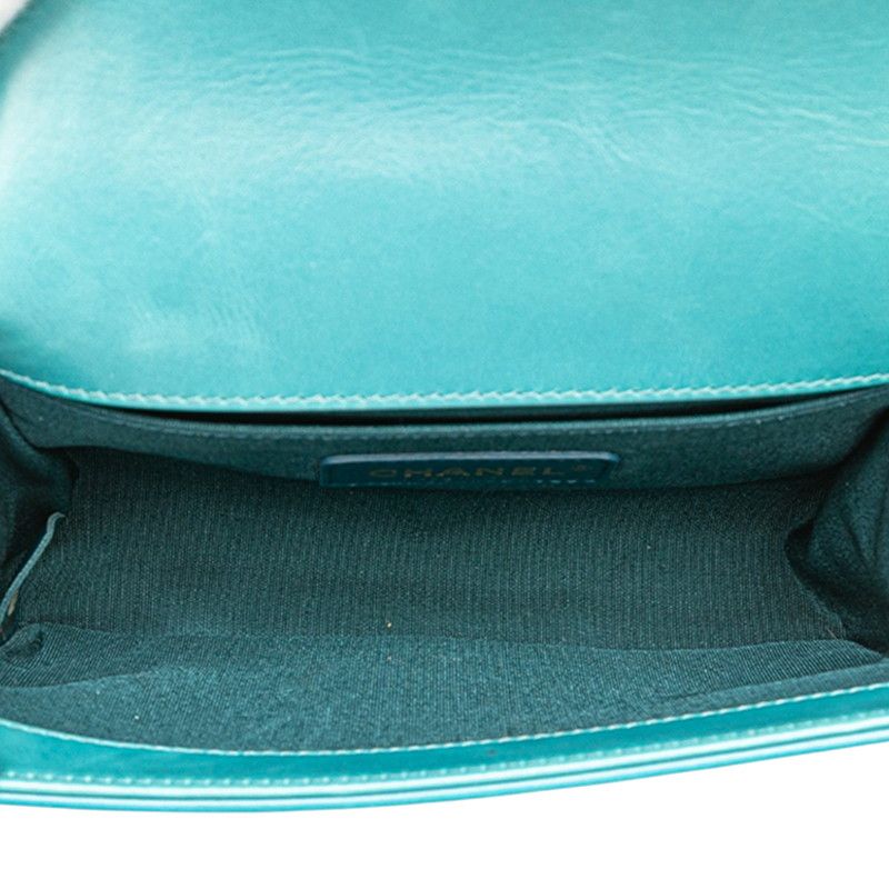 Chanel CC Logo Boy 20 Mini Chain Shoulder Bag Blue Green Shearling Leather — view 7