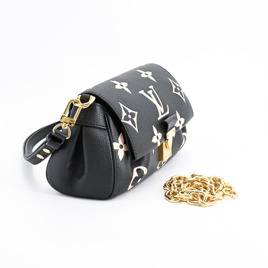 Louis Vuitton Shoulder Bag Favorite — view 2