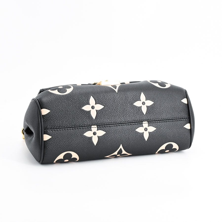 Louis Vuitton Shoulder Bag Favorite — view 5