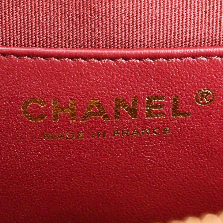 Chanel Shoulder Bag Heart — view 6