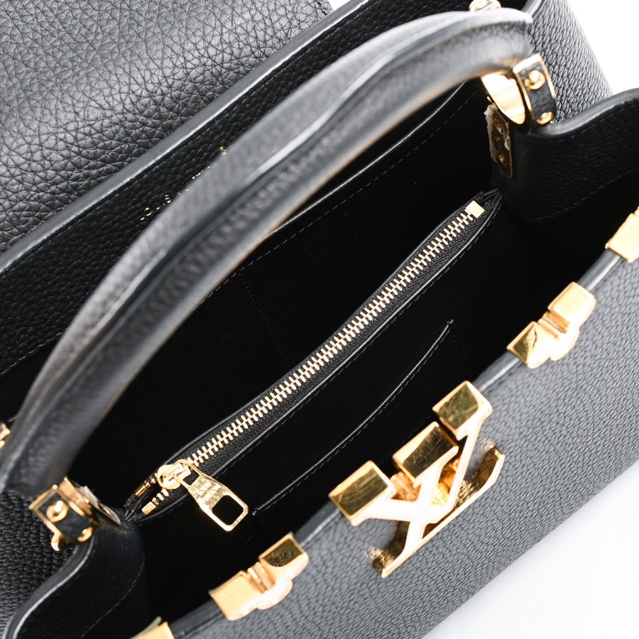 Louis Vuitton Handbag Capucines MM — view 4