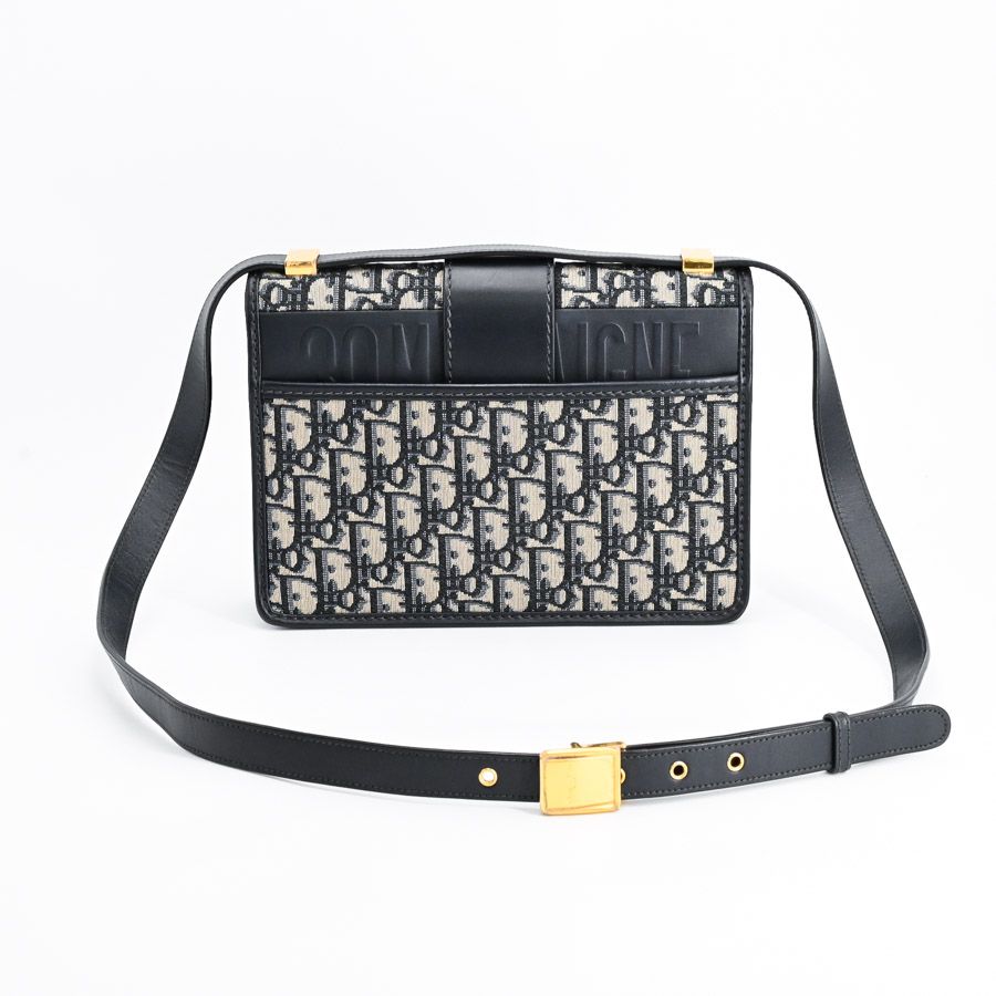 Dior Shoulder Bag 30 Montaigne — view 3