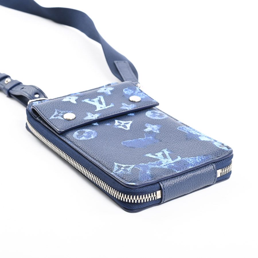 Louis Vuitton Shoulder Bag Phone Pouch — view 5
