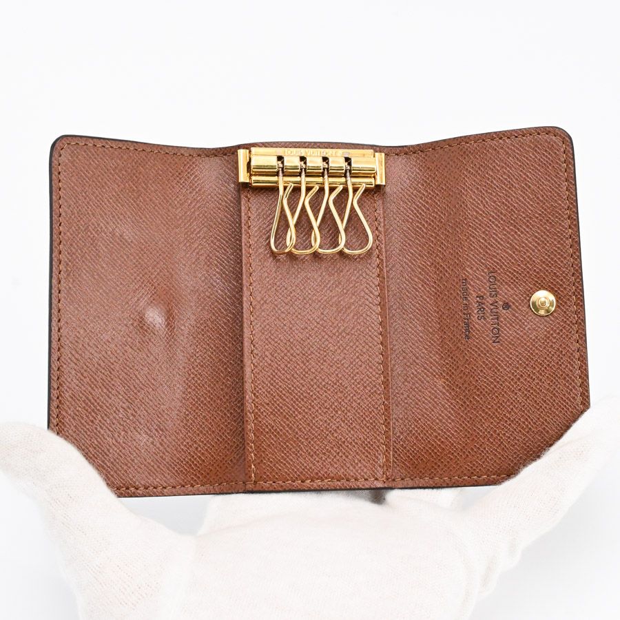 Louis Vuitton Key Case Multicles 4 Key Holder — view 5