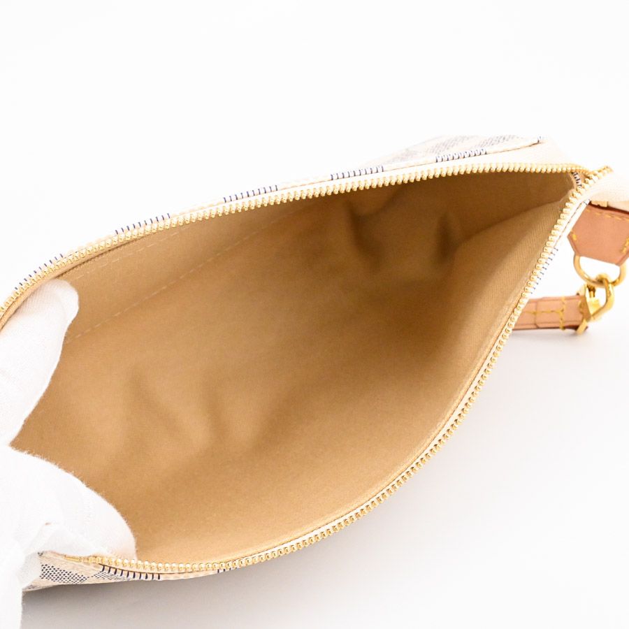 Louis Vuitton Handbag Pochette — view 4