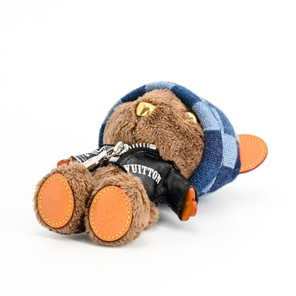 Louis Vuitton Charm LV Bear Keychain — view 4