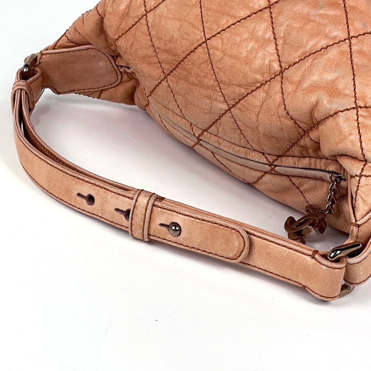 Chanel Wild Stitch Shoulder Bag CC Logo Leather Pale Orange — view 7