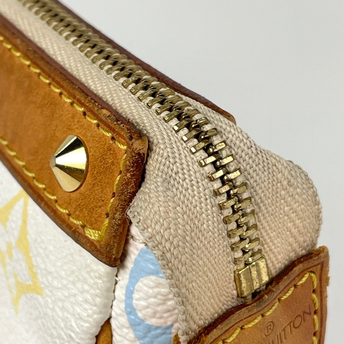 Louis Vuitton Pochette Studs Makeup Pouch Monogram Multi Color Blanc — view 6