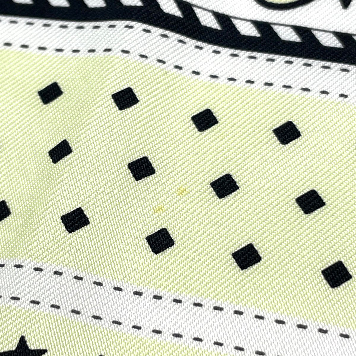 Hermes Carre 55 Harnais de Cour Court Horse Gear Scarf Silk White Yellow Black — view 2