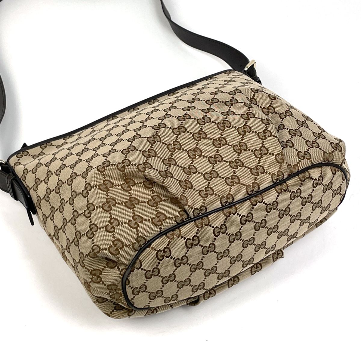Gucci GG Pattern Shoulder Bag Canvas Brown — view 2