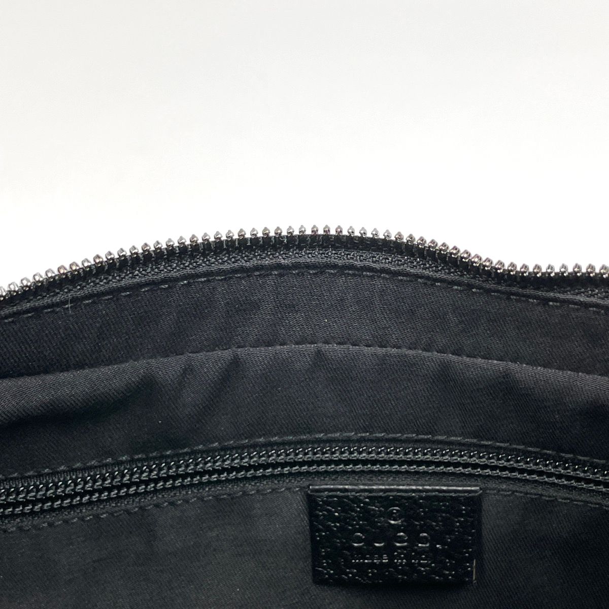 Gucci GG Pattern Shoulder Bag Canvas Black — view 8