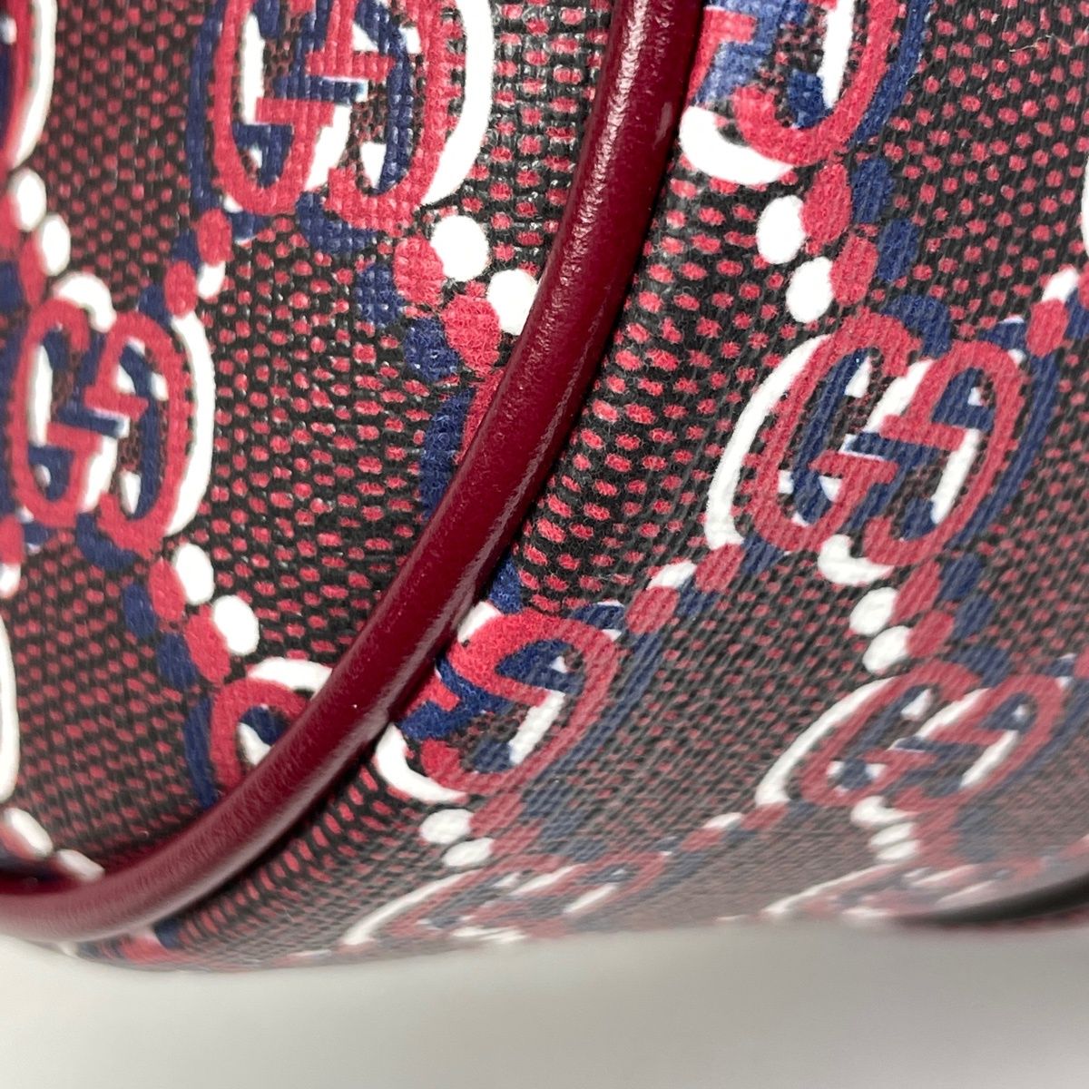 Gucci GG Shadow Handbag 2-Way — view 3