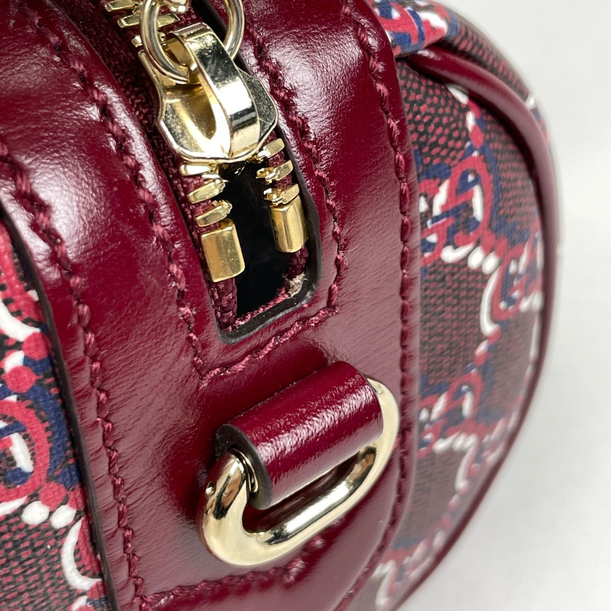 Gucci GG Shadow Handbag 2-Way — view 4