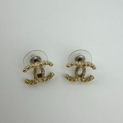 Chanel CC Logo Earrings Gold Vintage — view 2