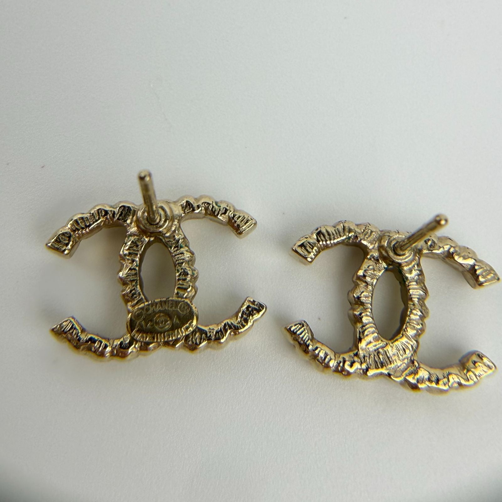 Chanel CC Logo Earrings Gold Vintage — view 3