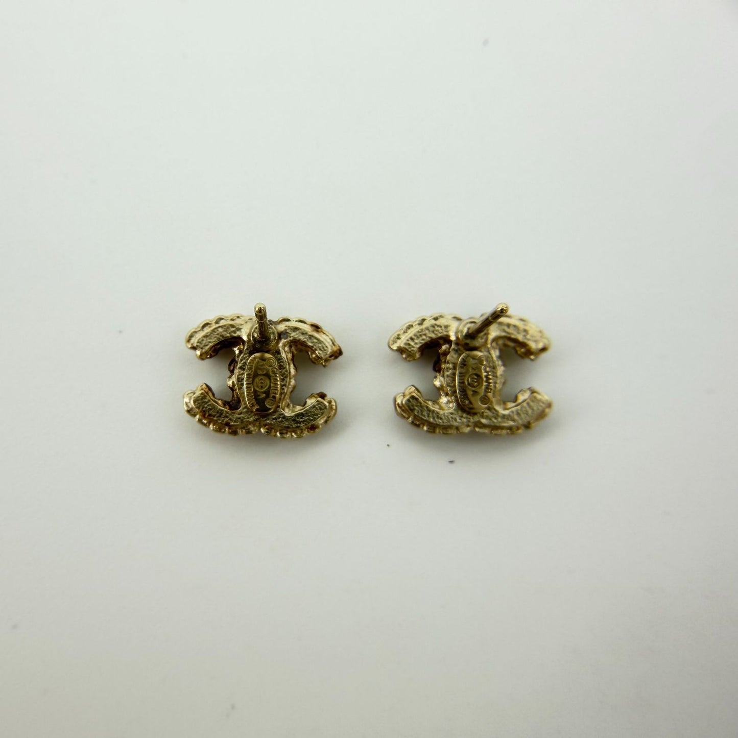 Chanel CC Logo Earrings Gold Vintage — view 2