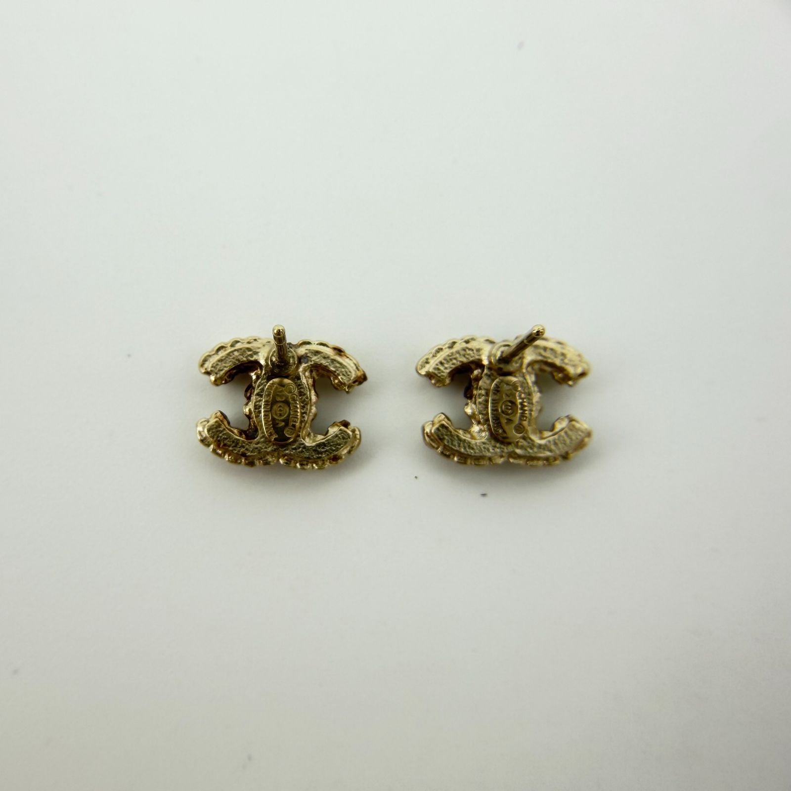 Chanel CC Logo Earrings Gold Vintage — view 2