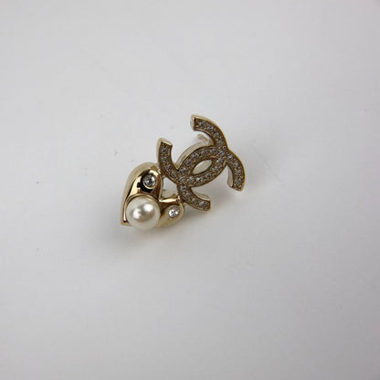 Chanel CC Logo Earrings Gold Vintage — view 2