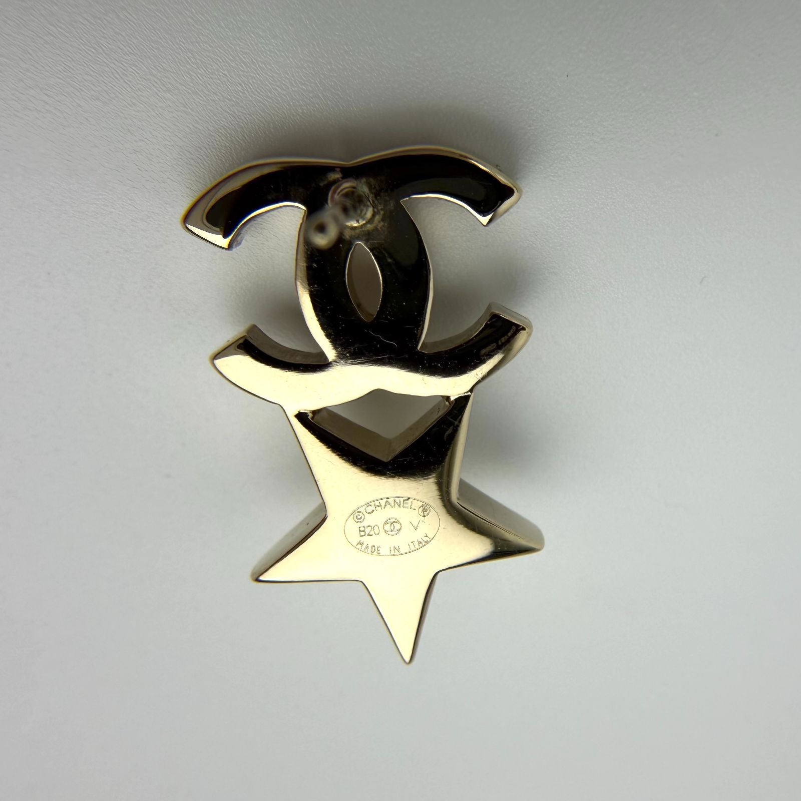 Chanel CC Logo Earrings Gold Vintage — view 4